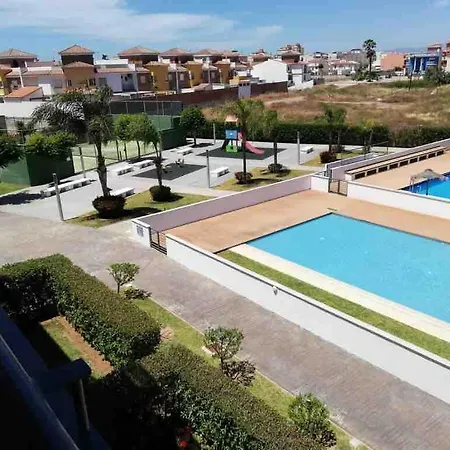 Bell Tower Gardens Apartment *